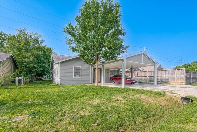 1114 Cresline St in Houston, TX - Building Photo - Building Photo