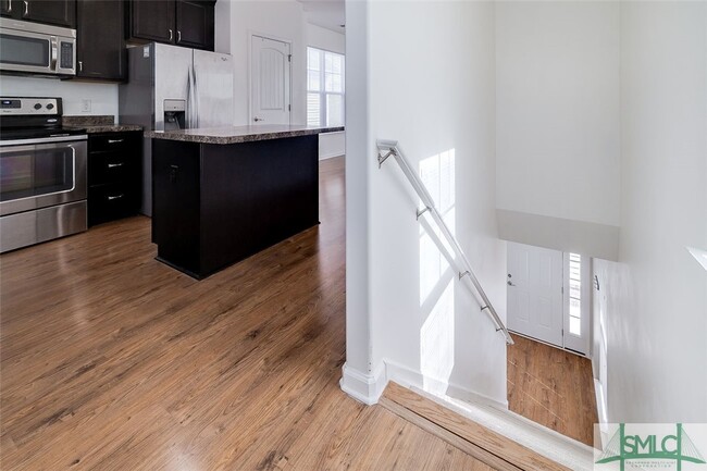property at 140 Summer Hill Ct