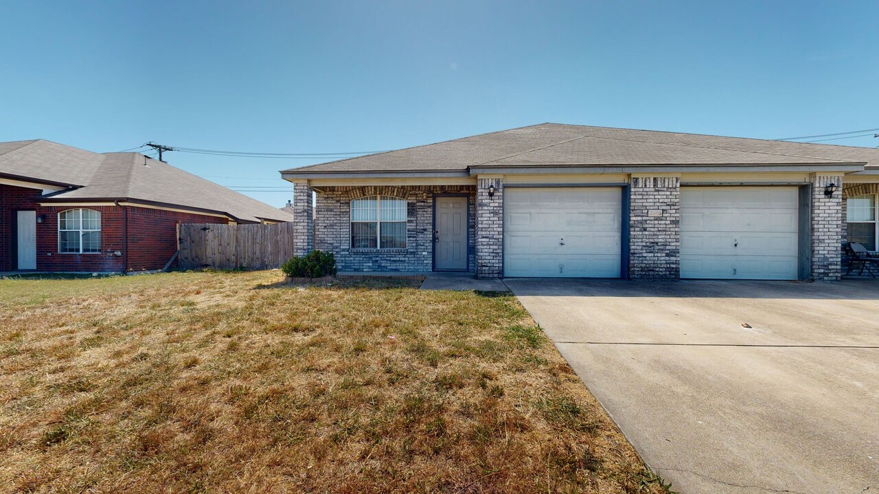 3806 Hitchrock Dr in Killeen, TX - Building Photo