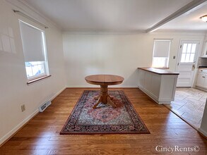 3901 E Galbraith Rd in Cincinnati, OH - Building Photo - Building Photo