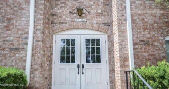 5201 Atlantic Blvd in Jacksonville, FL - Building Photo