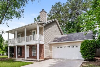 10 Carey Ct in Grantville, GA - Foto de edificio - Building Photo