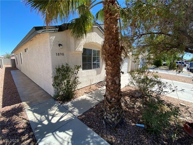 3898 N Blue Wave Dr in Las Vegas, NV - Building Photo - Building Photo