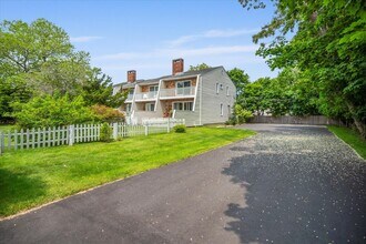 188 Main St in Southampton, NY - Building Photo - Building Photo