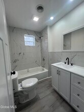 239 McClellan St in Schenectady, NY - Building Photo - Building Photo