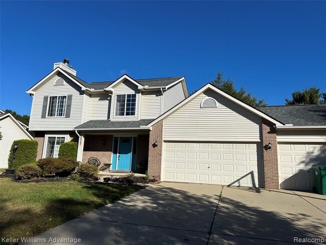 property at 2077 Holly Berry Ln