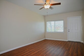 4149 Cuny Ave in Sacramento, CA - Building Photo - Building Photo