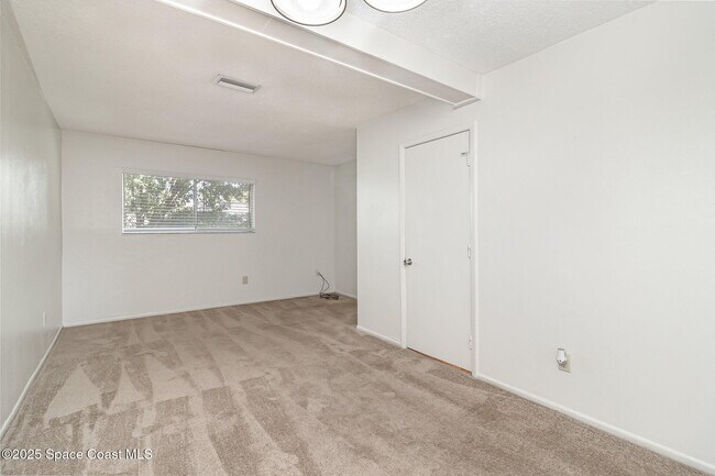 204 Seminole Ave W in Melbourne, FL - Building Photo - Building Photo