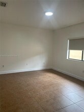 11115 W Okeechobee Rd in Hialeah Gardens, FL - Building Photo - Building Photo