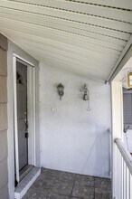 12111 Meadowbrook Ln in Hudson, FL - Building Photo - Building Photo