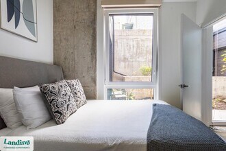 1419 24th Ave, Unit 107 in Seattle, WA - Foto de edificio - Building Photo