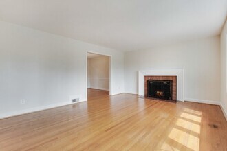404 Burnt Mills Ave in Silver Spring, MD - Building Photo - Building Photo