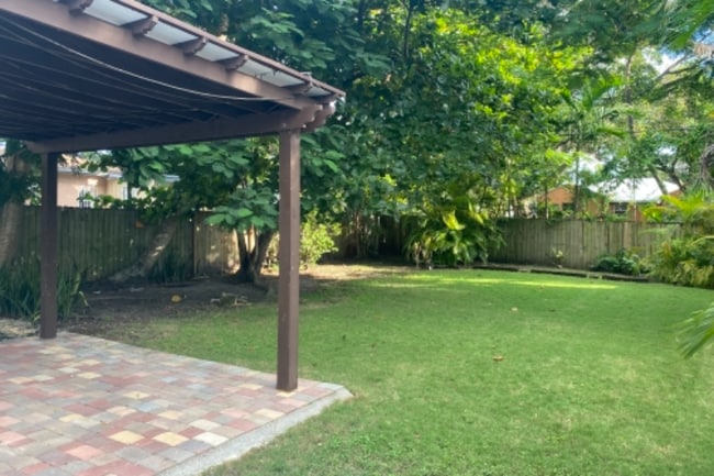 460 NE 76th St in Miami, FL - Building Photo - Building Photo
