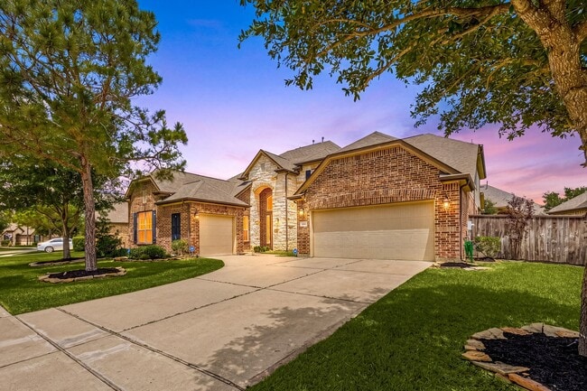 property at 9338 Taylor Cliff Ln