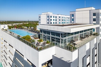 Julian in Orlando, FL - Building Photo - Building Photo