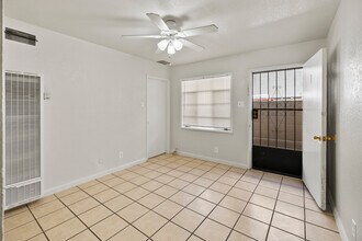 3914 Thomason Ave in El Paso, TX - Building Photo - Building Photo