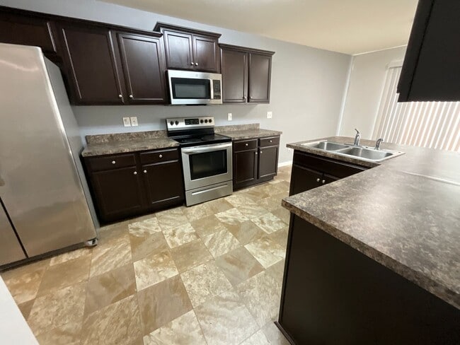 204 Taylors Landing Ave in McLeansville, NC - Building Photo - Building Photo