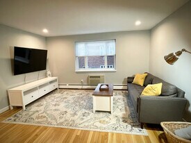 55 Colborne Rd, Unit 4 in Boston, MA - Building Photo