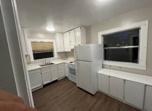 342 W 10th St, Unit 342 in Pittsburg, CA - Building Photo - Building Photo