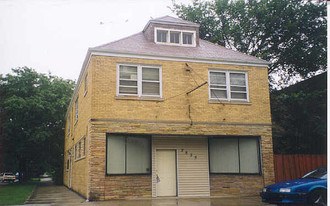 2835 W 71st Apartamentos