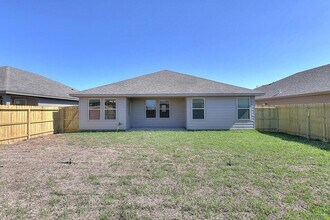 1278 Carnaby St in Corpus Christi, TX - Building Photo - Building Photo
