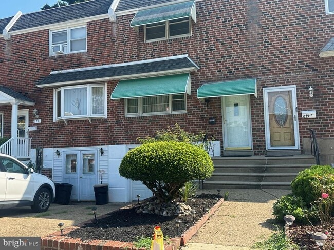 property at 3233 Comly Pl