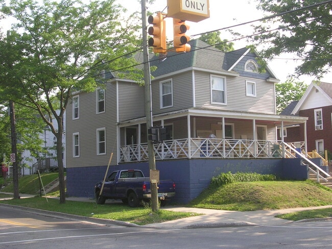 property at 634 Lake Michigan Dr NW