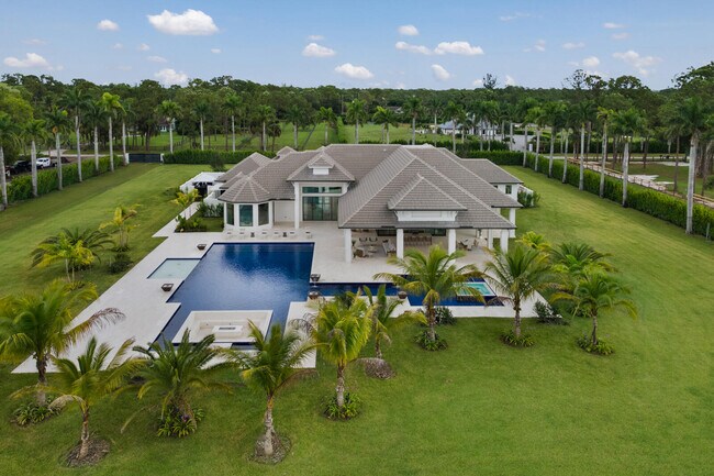 14699 Black Bear Rd in Palm Beach Gardens, FL - Building Photo - Building Photo