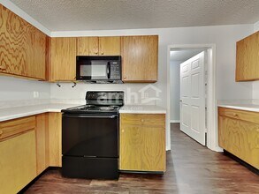 1783 Feather Reed Ln in Greenwood, IN - Building Photo - Building Photo