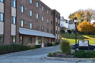 Parkwoode II in Ridley Park, PA - Foto de edificio - Interior Photo
