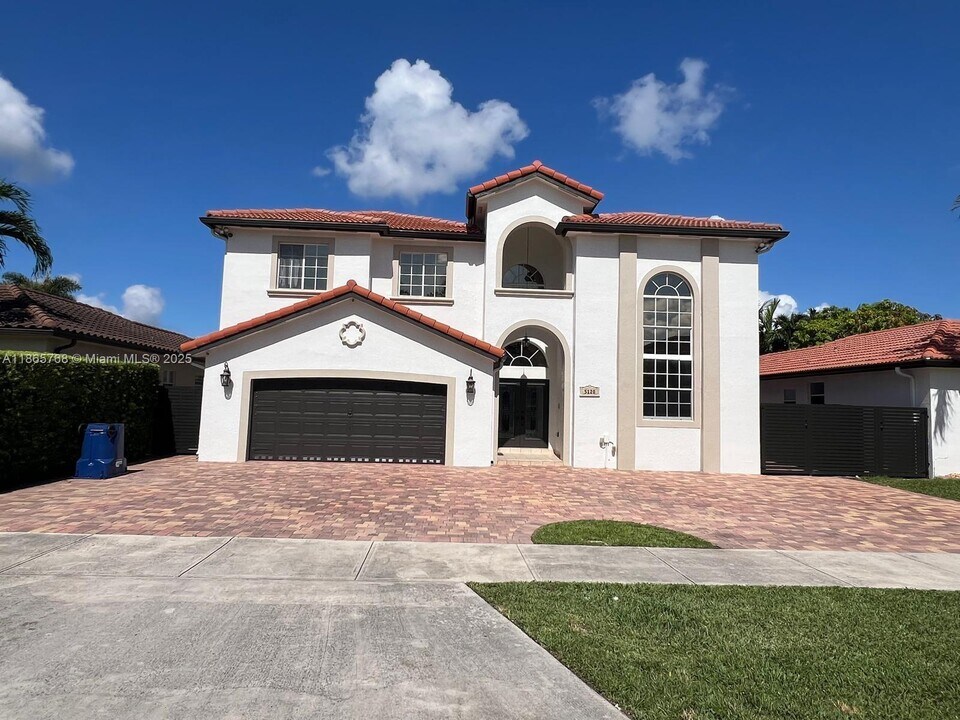 5120 SW 159th Ave in Miami, FL - Building Photo
