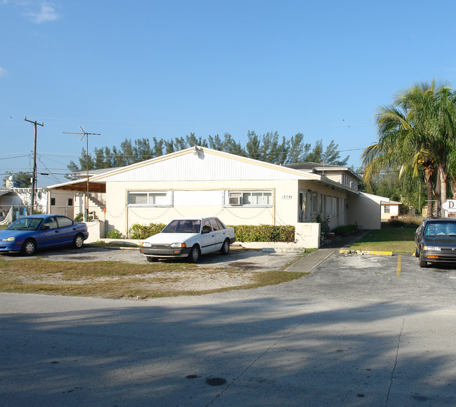 1454-1462 NW 1st Ct in Homestead, FL - Building Photo - Building Photo