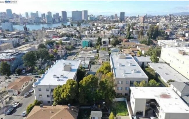 1914 6th Ave, Unit #2, Unit #2