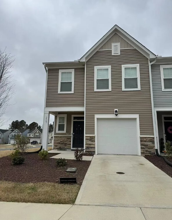property at 5905 Woodlawn Dr
