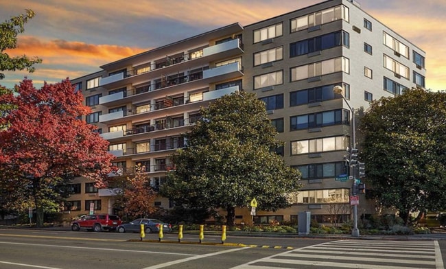 3601 Wisconsin Ave NW, Unit Apt 201