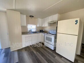 7877 Suncoast Dr in North Fort Myers, FL - Foto de edificio - Building Photo