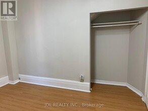 593 Bathurst St in Toronto, ON - Building Photo - Building Photo