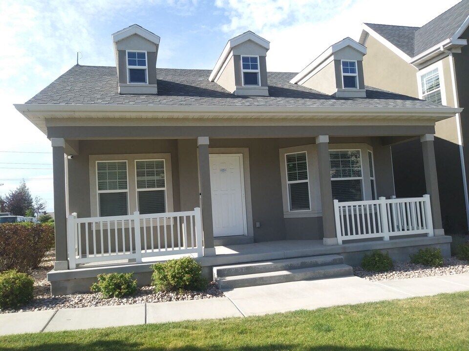 852 W 2630 N in Lehi, UT - Building Photo