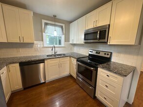 1017 44th Ave N in Nashville, TN - Building Photo - Building Photo