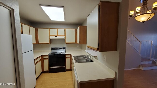 8625 E Belleview Pl in Scottsdale, AZ - Foto de edificio - Building Photo