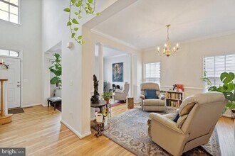 9168 Stonegarden Dr in Lorton, VA - Building Photo - Building Photo