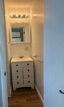 38 S Main St, Unit Apt #5 Efficiency Apt. in Shenandoah, PA - Foto de edificio - Building Photo