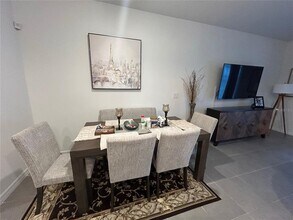 13694 NW 9th Rd in Newberry, FL - Building Photo - Building Photo