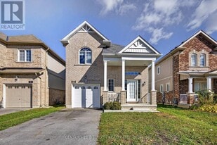 162 Diana Dr in Orillia, ON - Building Photo