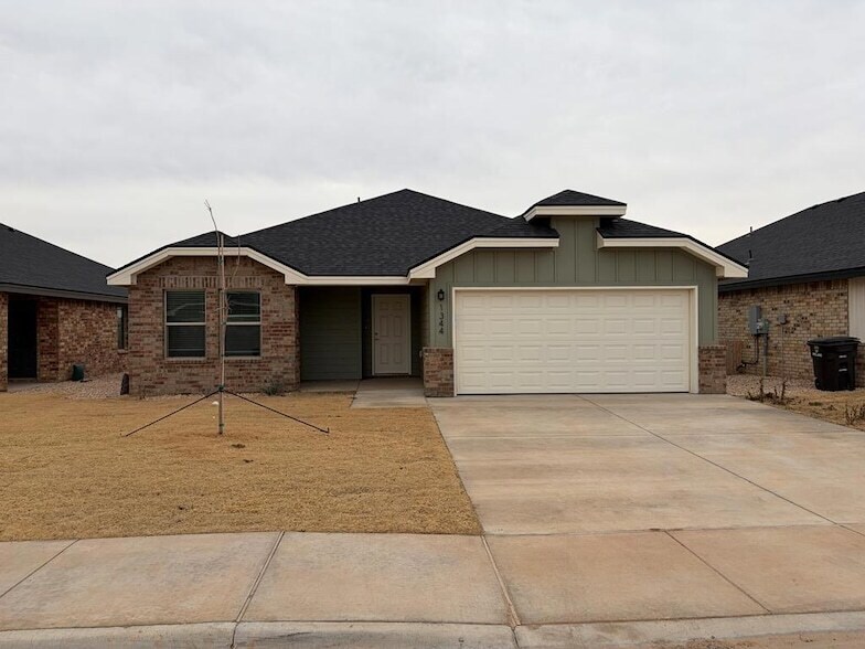 1344 Bajada St in Midland, TX - Foto de edificio