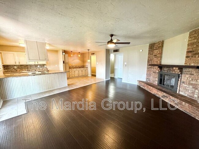 709 Meadow Mead Dr in Allen, TX - Building Photo - Building Photo