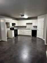 4104 Maple Dr in Sand Springs, OK - Building Photo - Building Photo