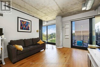 51 Trolley Cres in Toronto, ON - Building Photo - Building Photo