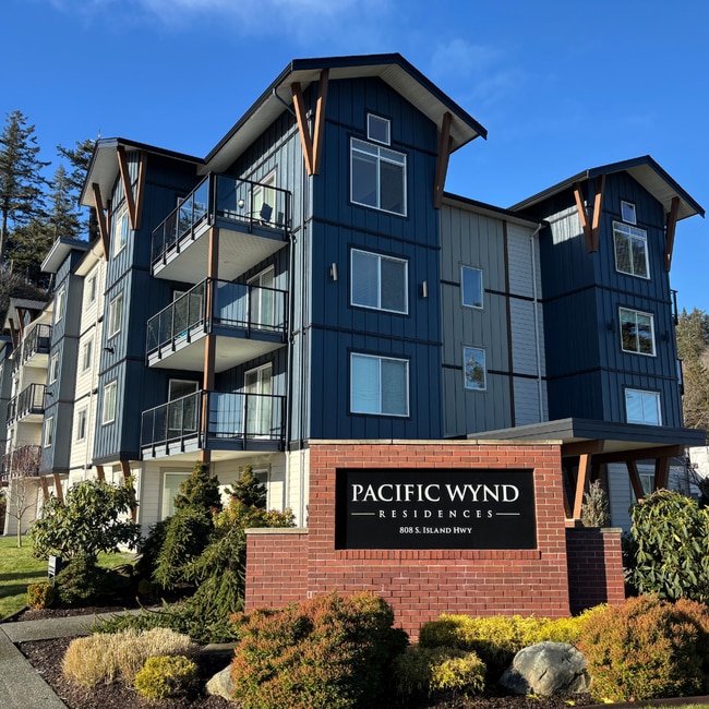 property at 808-808 S Island Hwy