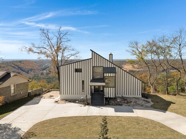 294 Shades Crest Rd in Birmingham, AL - Building Photo - Building Photo